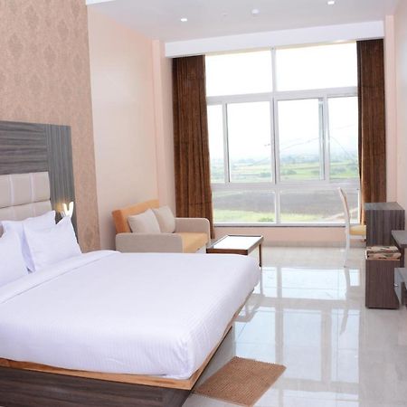 Ratnaa Resort Khamshet Εξωτερικό φωτογραφία